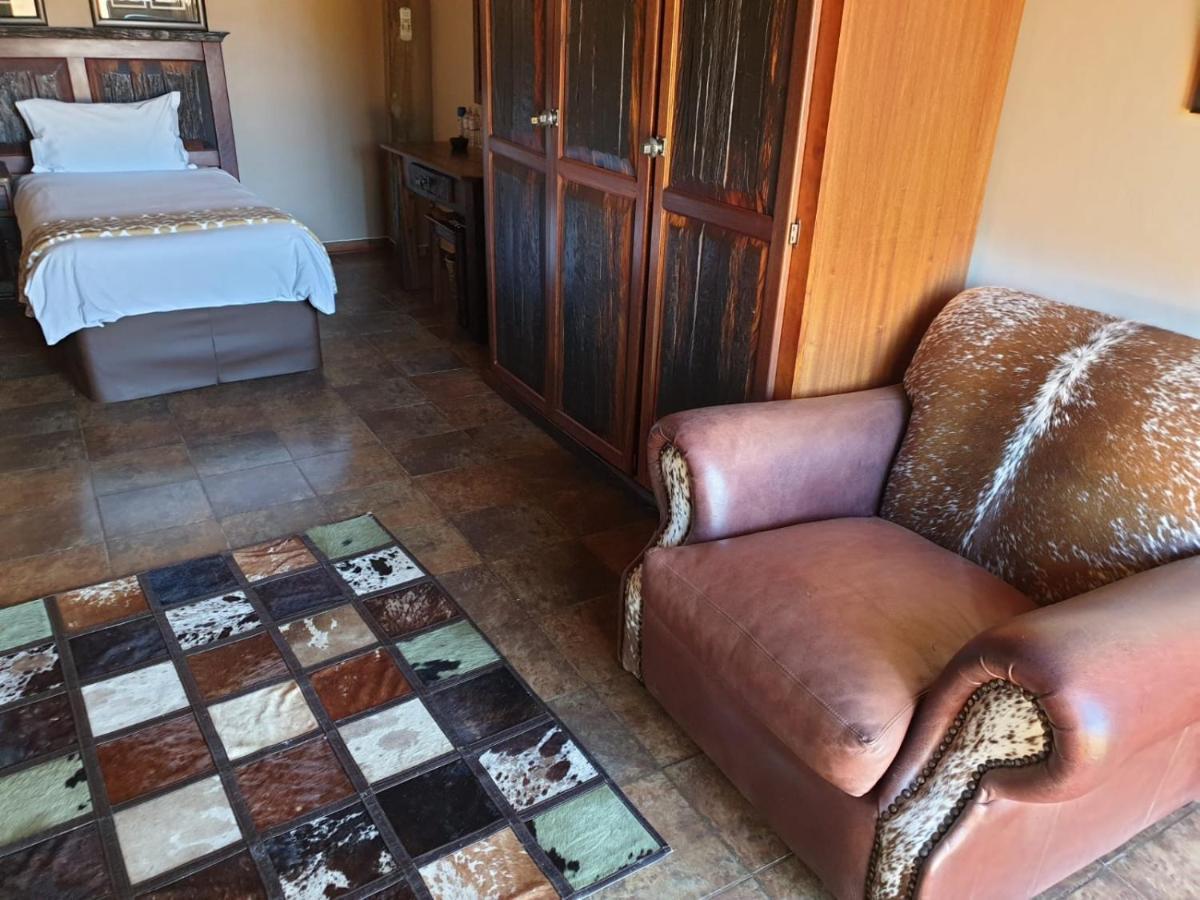 Wag N Bietjie Bush Lodge Heuningneskloof エクステリア 写真